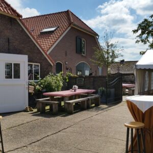 Statafelrok met plooi okergeel